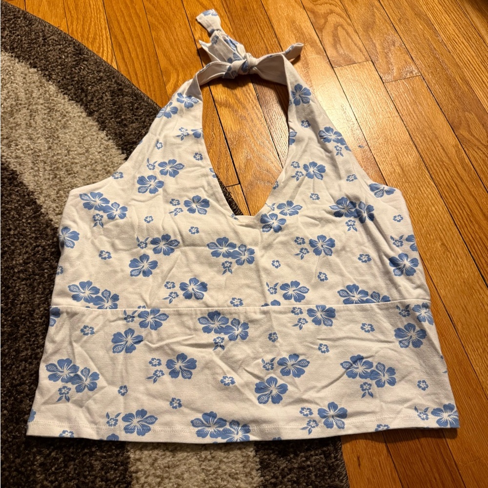 Hollister Blue and White Floral Crop Top